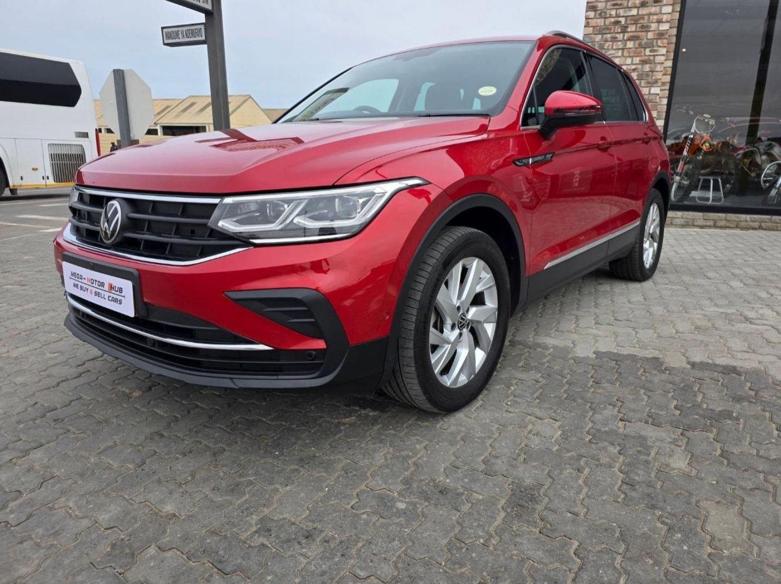 2023 Volkswagen TIGUAN 1.4 TSI LIFE DSG pictures