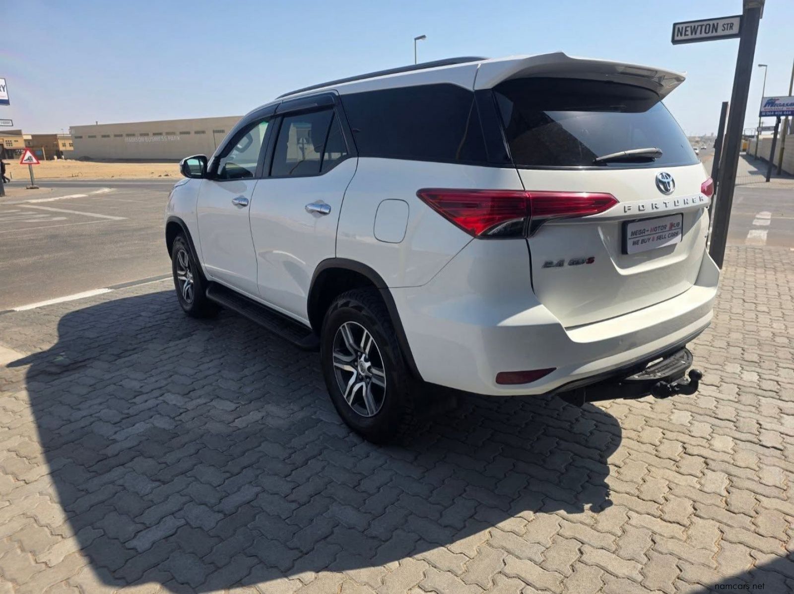 2021 Toyota FORTUNER GD-6 2.4 4X4 A/T pictures