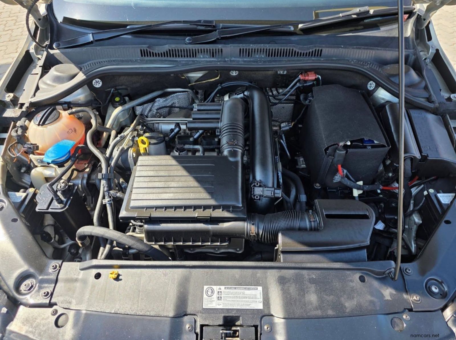 2016 Volkswagen JETTA GP 1.4 TSI COMFORTLINE M/T pictures