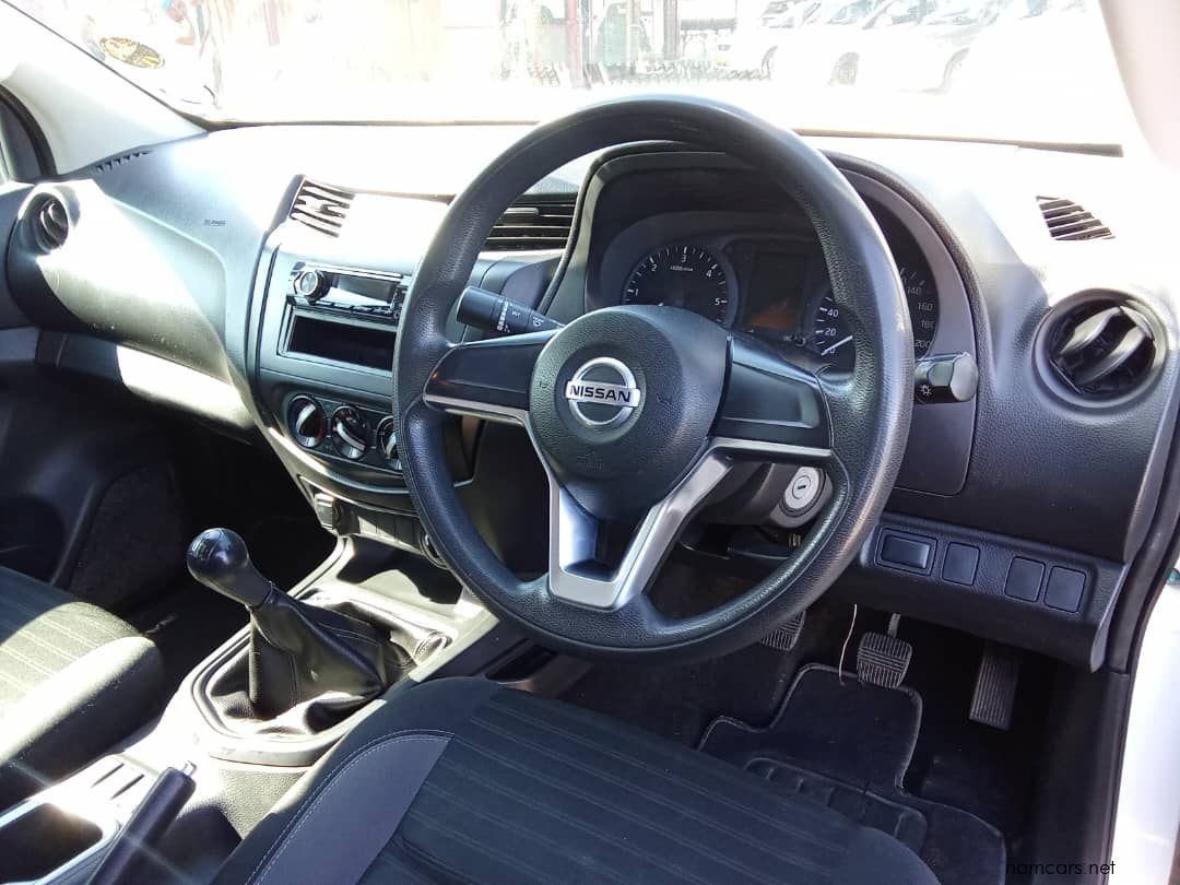 2021 Nissan Navara 2.5 4x4 D/C photo