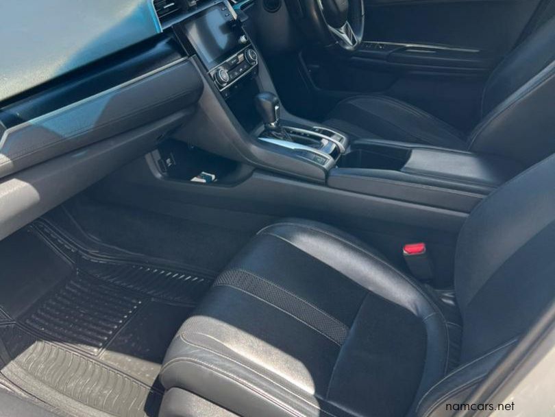 2020 Honda Civic 1.8 Elegance CVT photo