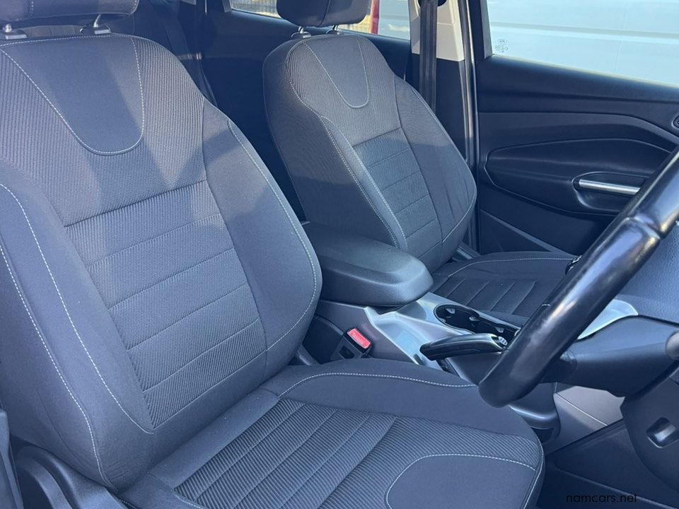 2016 Ford Kuga 1.5 Ecoboost Ambiente photo