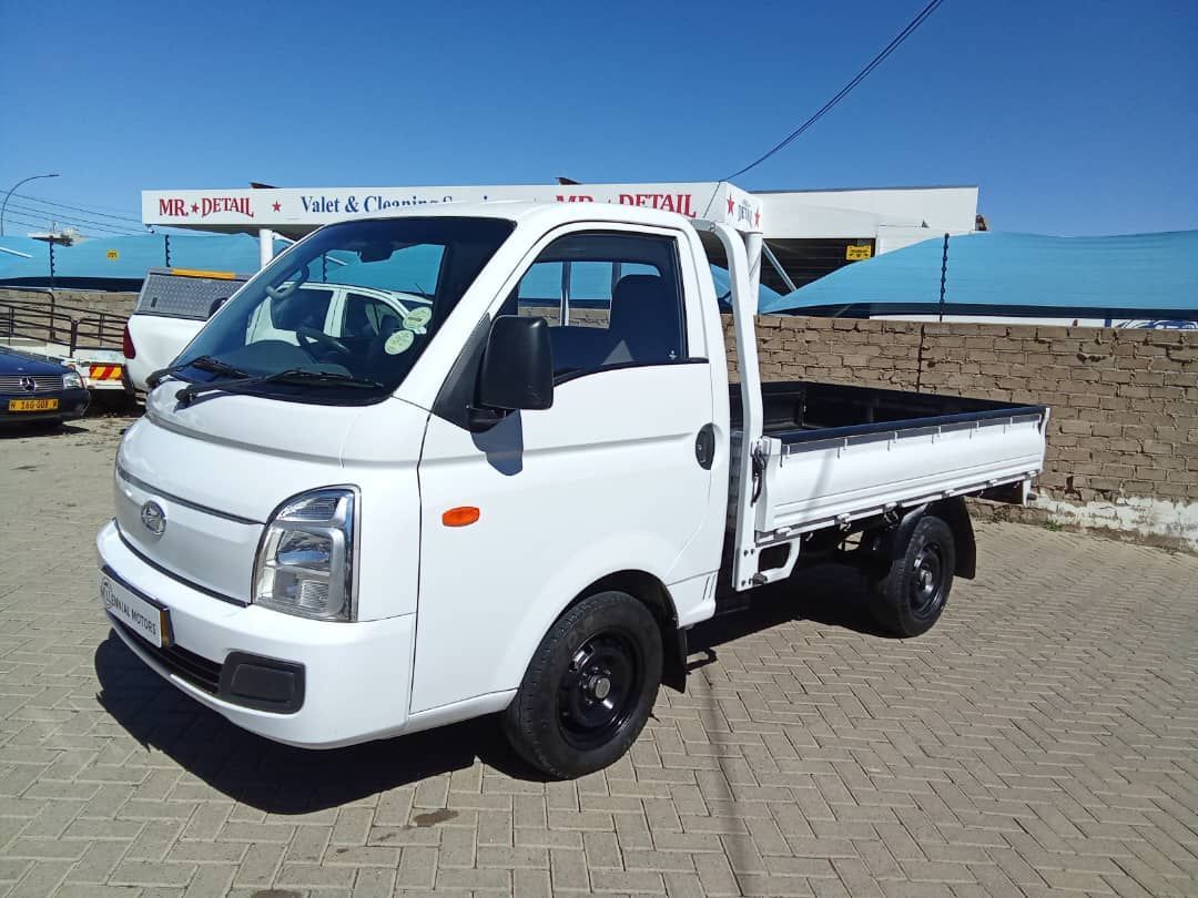 2022 Hyundai H100 2.6D D/S photo