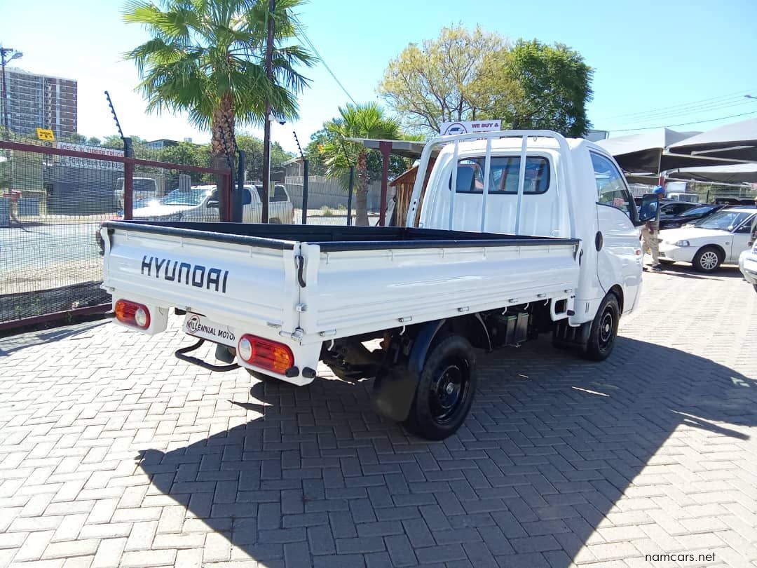 2022 Hyundai H100 2.6D D/S photo