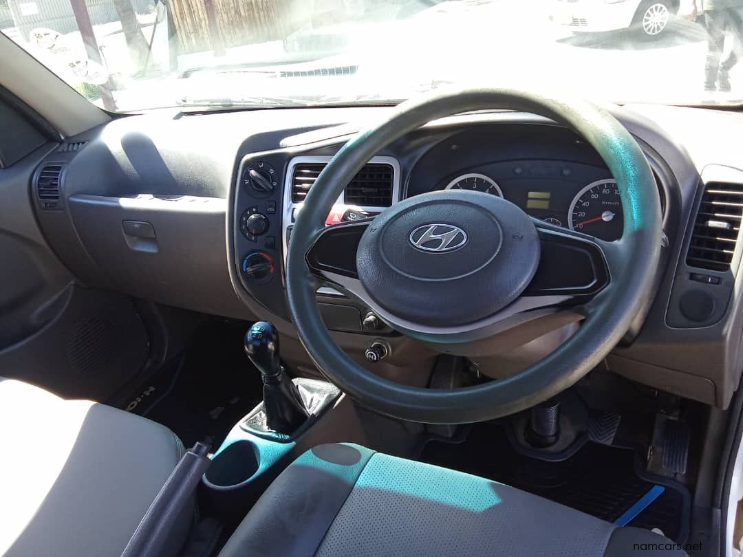 2022 Hyundai H100 2.6D D/S photo