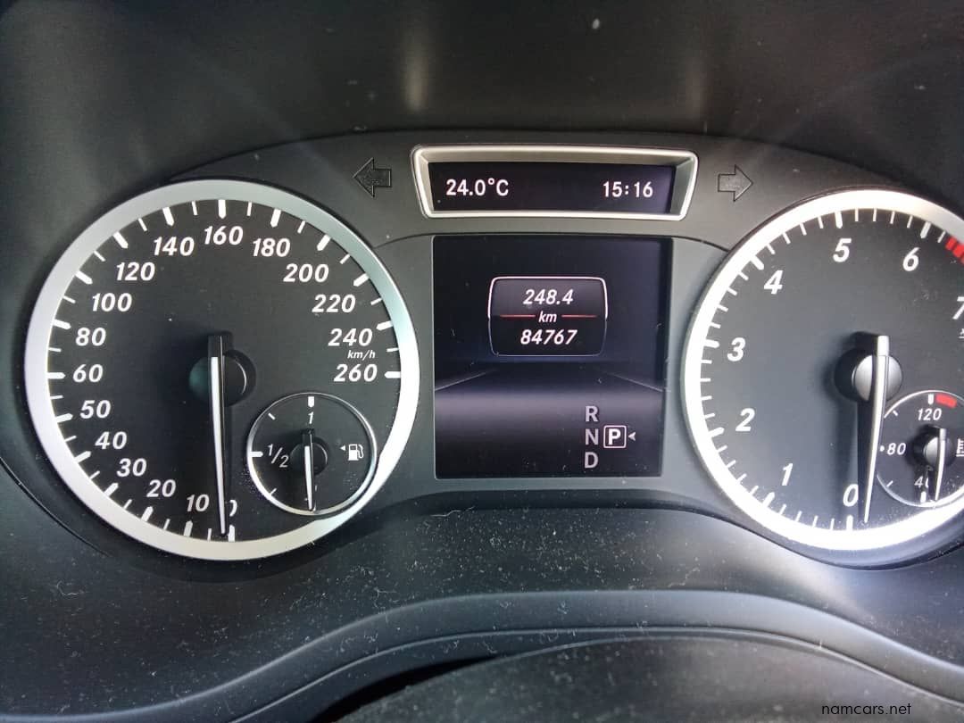 2014 Mercedes-Benz B180 photo