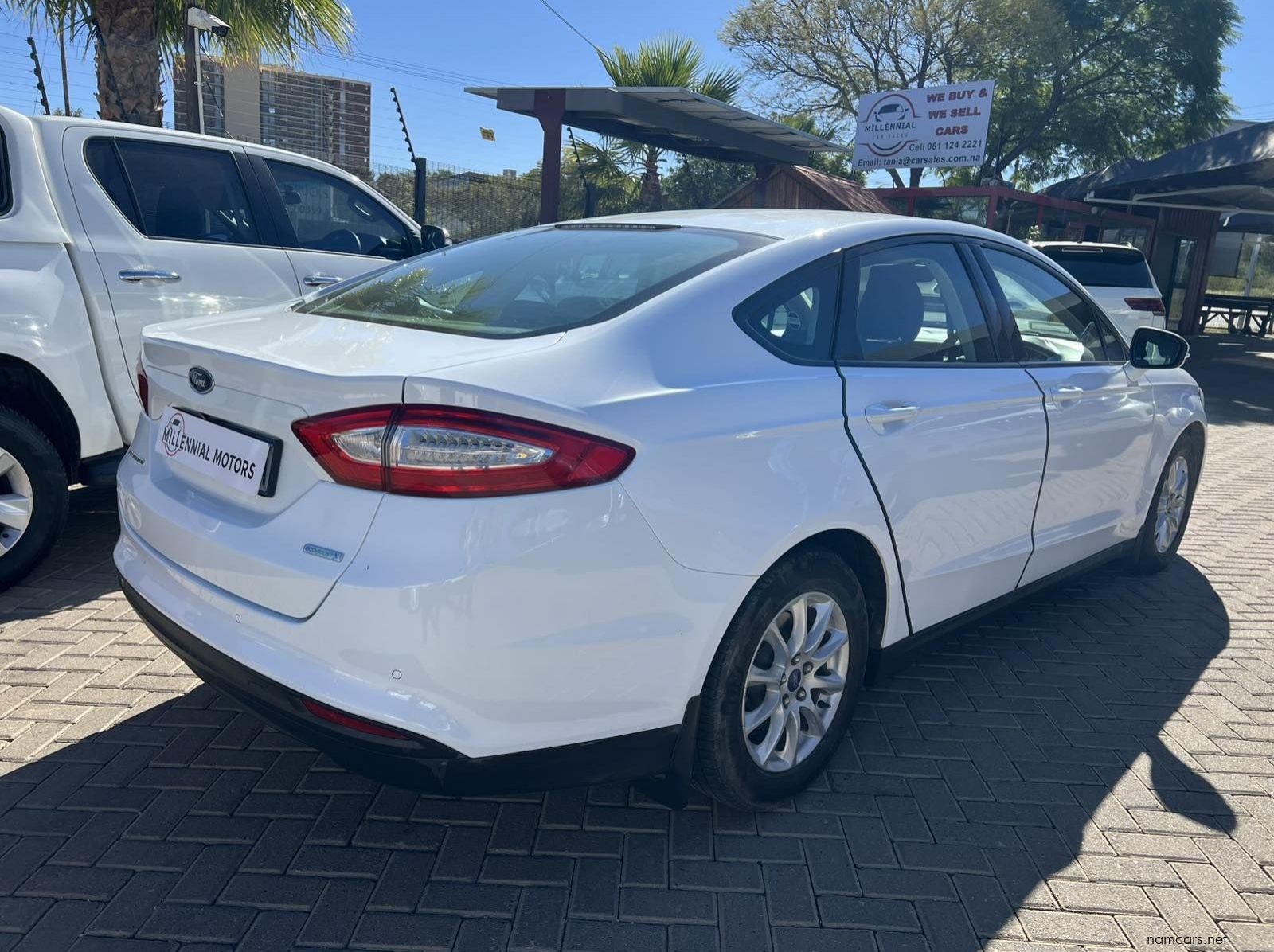 2016 Ford Fusion 1.5 Ecoboost Trendline A/T pictures