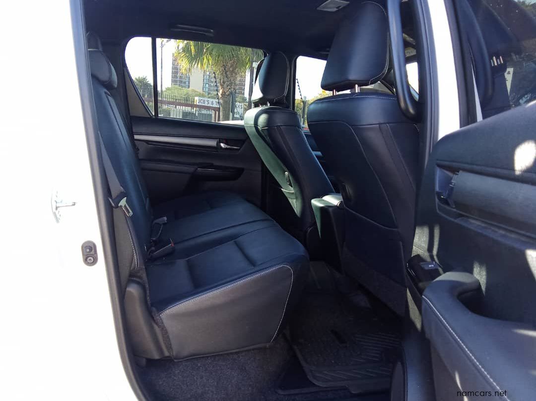2025 Toyota Hilux 2.8 GD-6 RB LEGEND 4X4 pictures