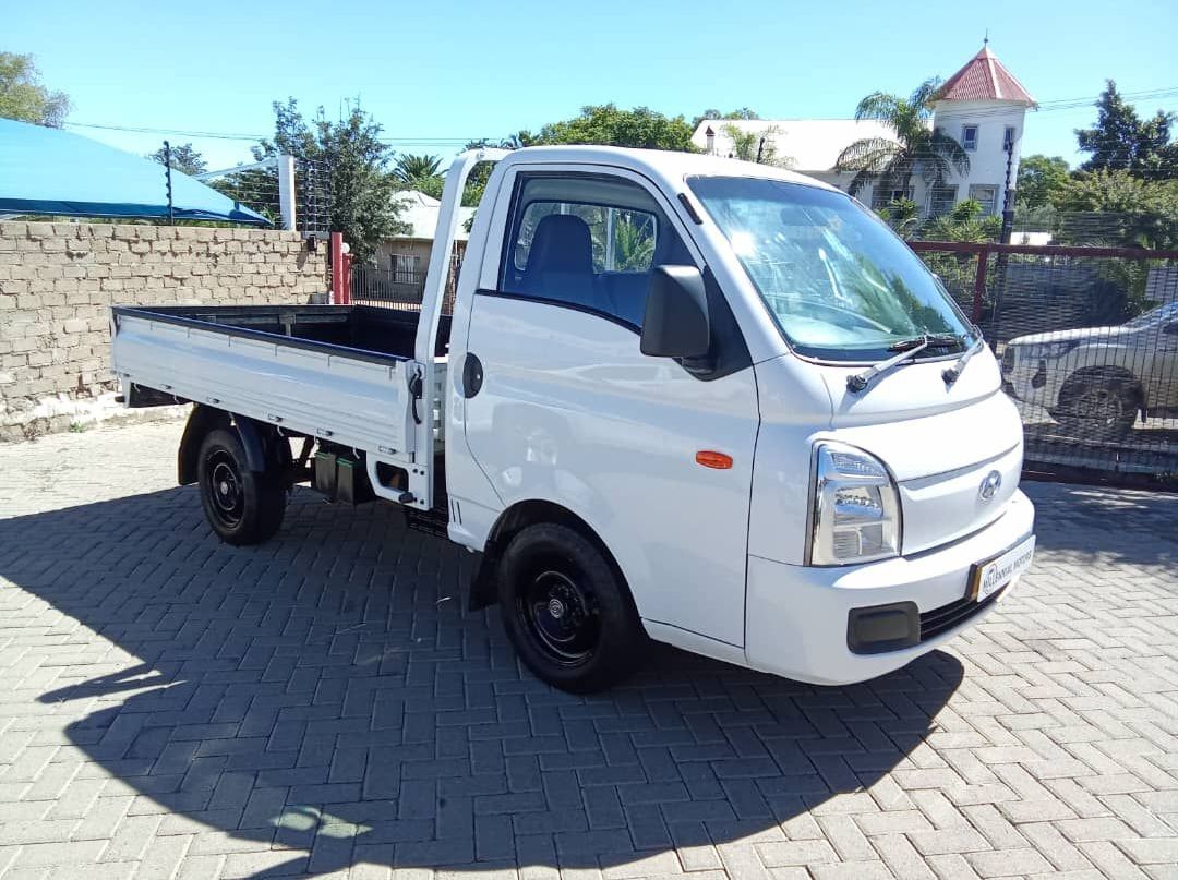Used Hyundai H100 2.6D D/S for sale in Windhoek, Namibia