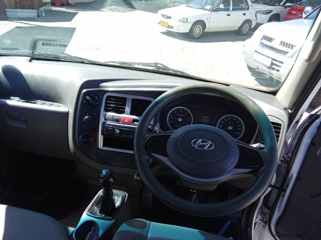 2022 Hyundai H100 2.6D D/S pictures