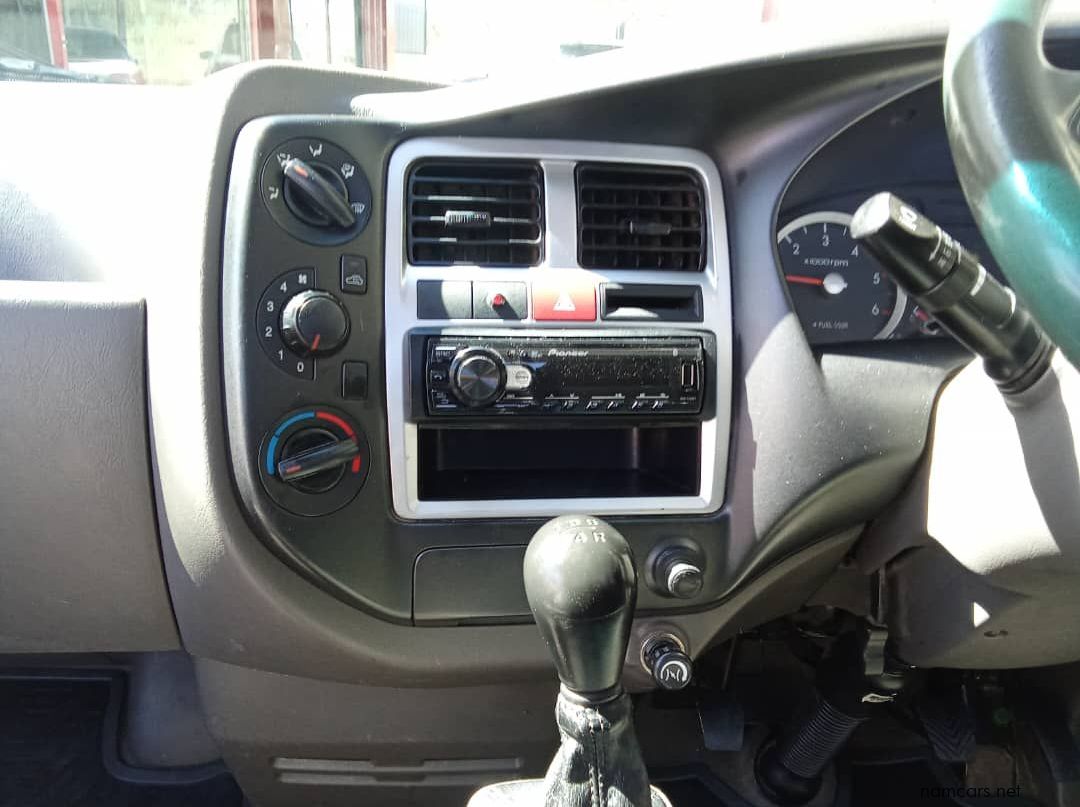 2022 Hyundai H100 2.6D D/S pictures