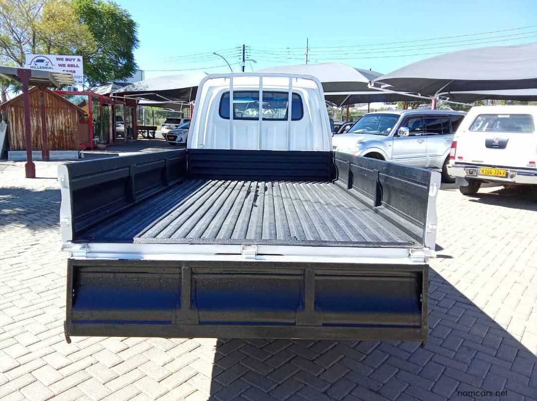 2022 Hyundai H100 2.6D D/S pictures