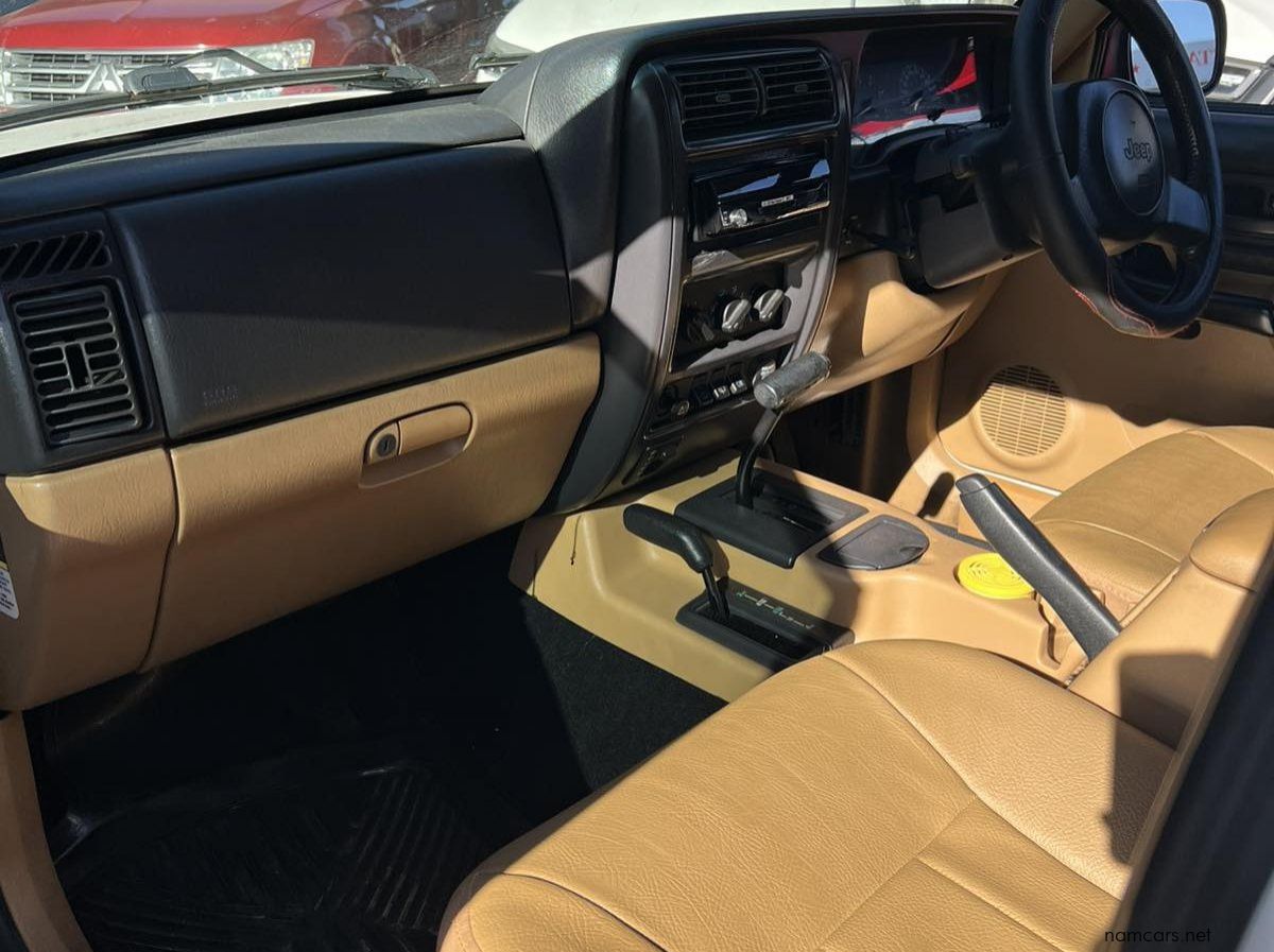 1998 Jeep Cherokee Sport 4.0 A/T pictures
