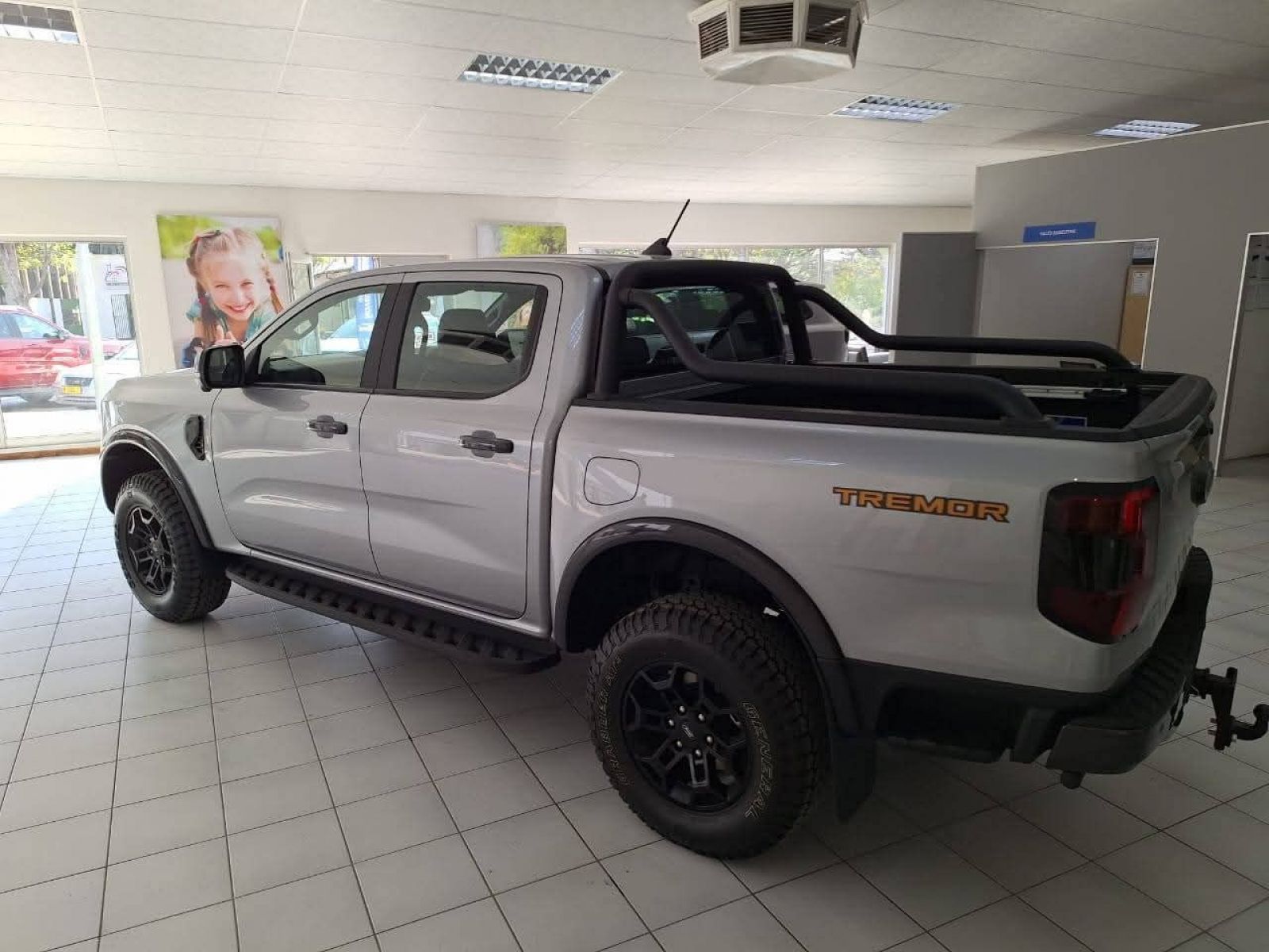 2025 Ford Ranger 2.0BiT Tremor 10AT 4X4 D/Cab photo