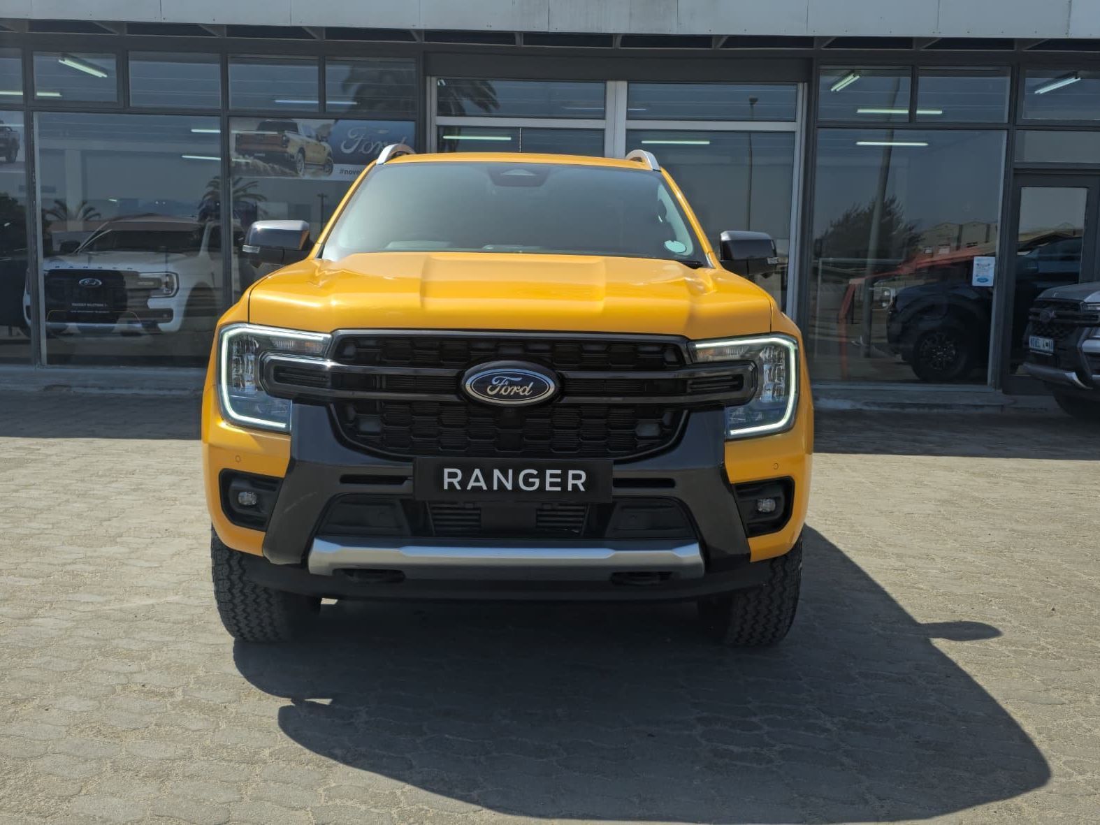 2025 Ford Ford Ranger 2.0 Bi-Turbo Extended  Cab 4x4 AT photo