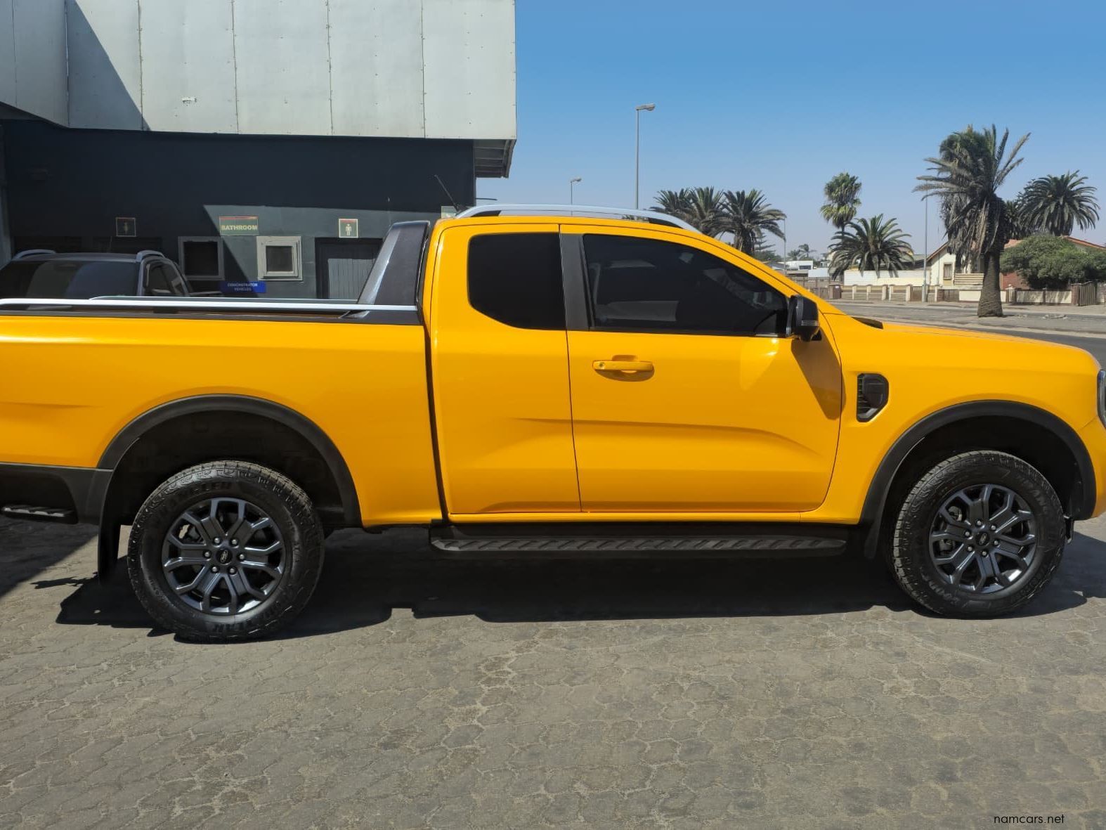 2025 Ford Ford Ranger 2.0 Bi-Turbo Extended  Cab 4x4 AT photo