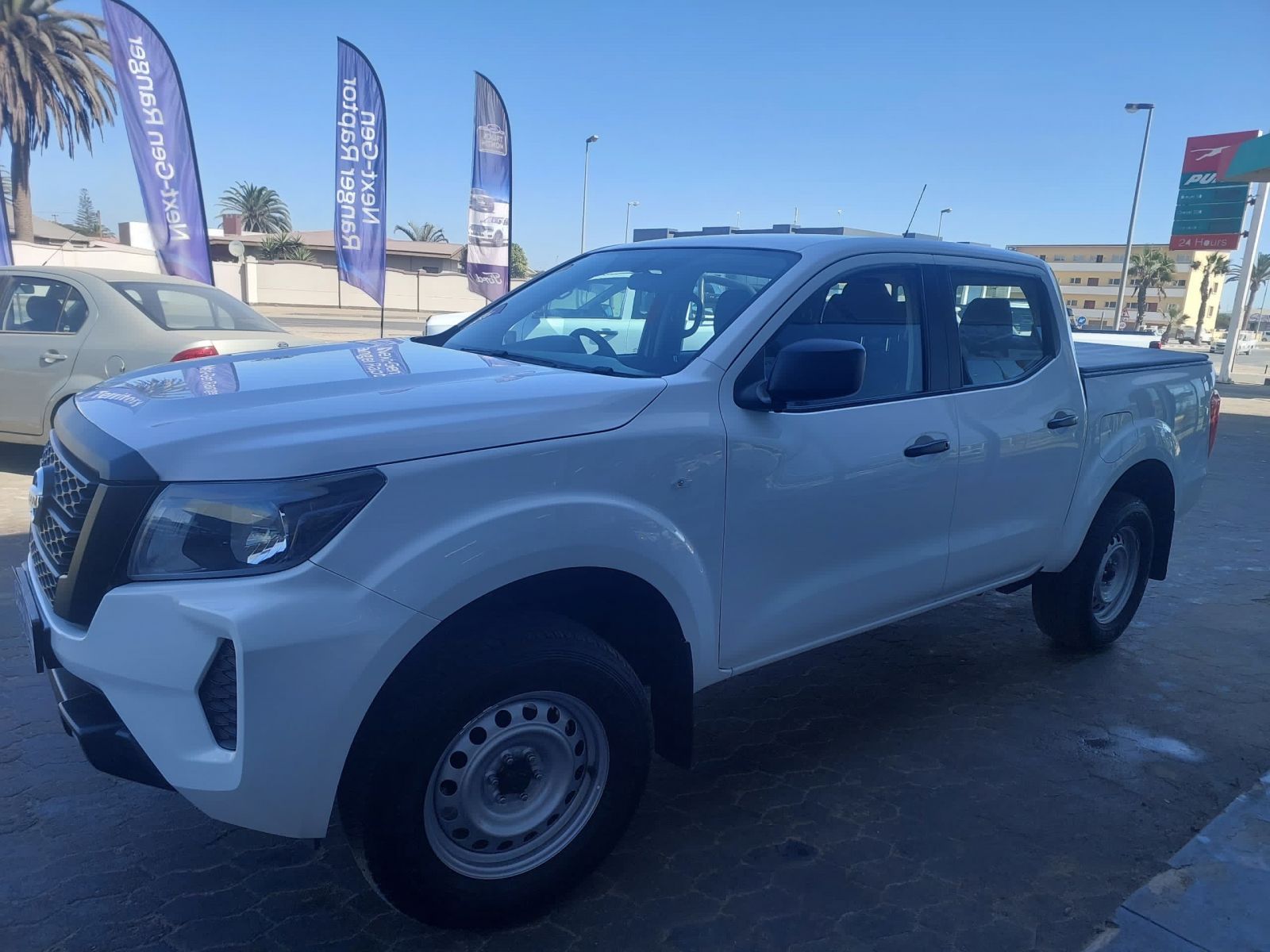 2024 Nissan Nissan Navara 2.5 XE 4x4 D/CaB MT photo