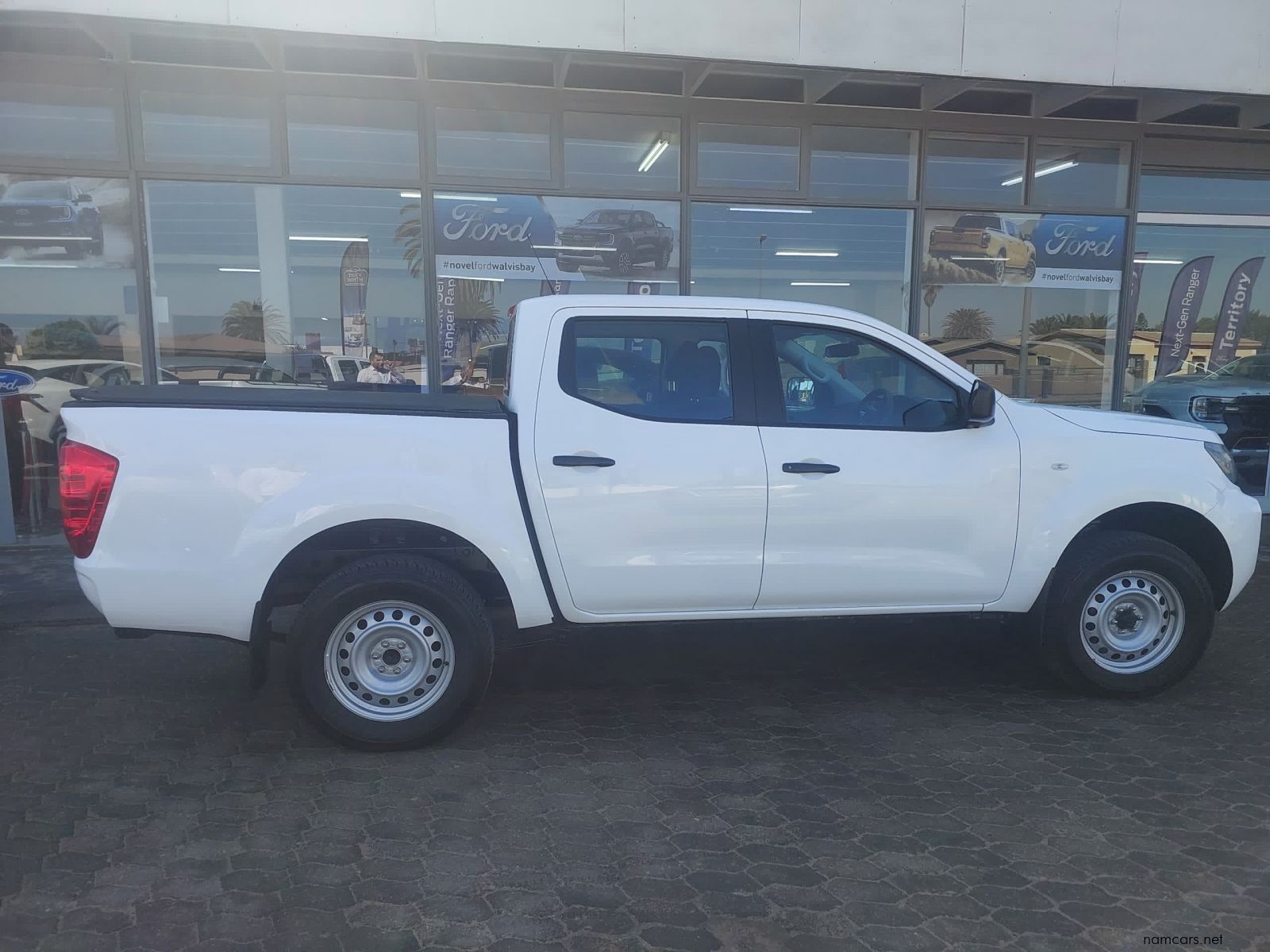 2024 Nissan Nissan Navara 2.5 XE 4x4 D/CaB MT photo