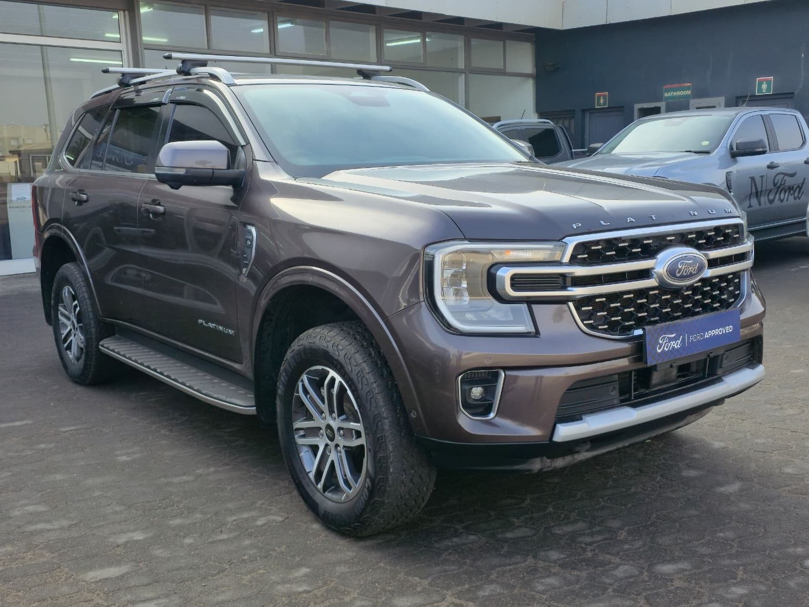 2023 Ford Ford Everest Platinium 3.0 v6 Awd photo