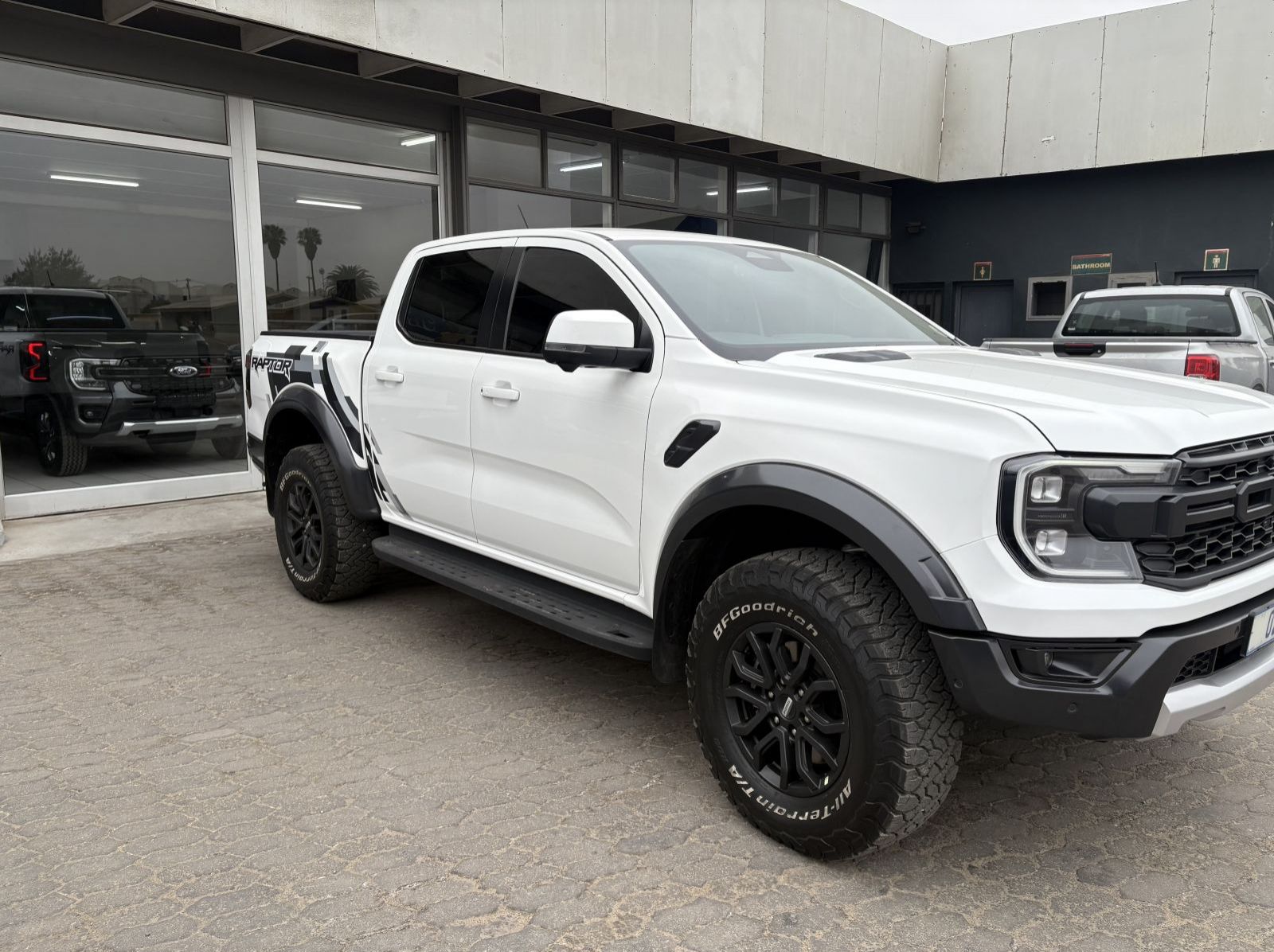 Used Ford Ford Ranger Raptor  3.0 V6  Twin -Turbo 4WD  for sale in Walvis Bay, Namibia