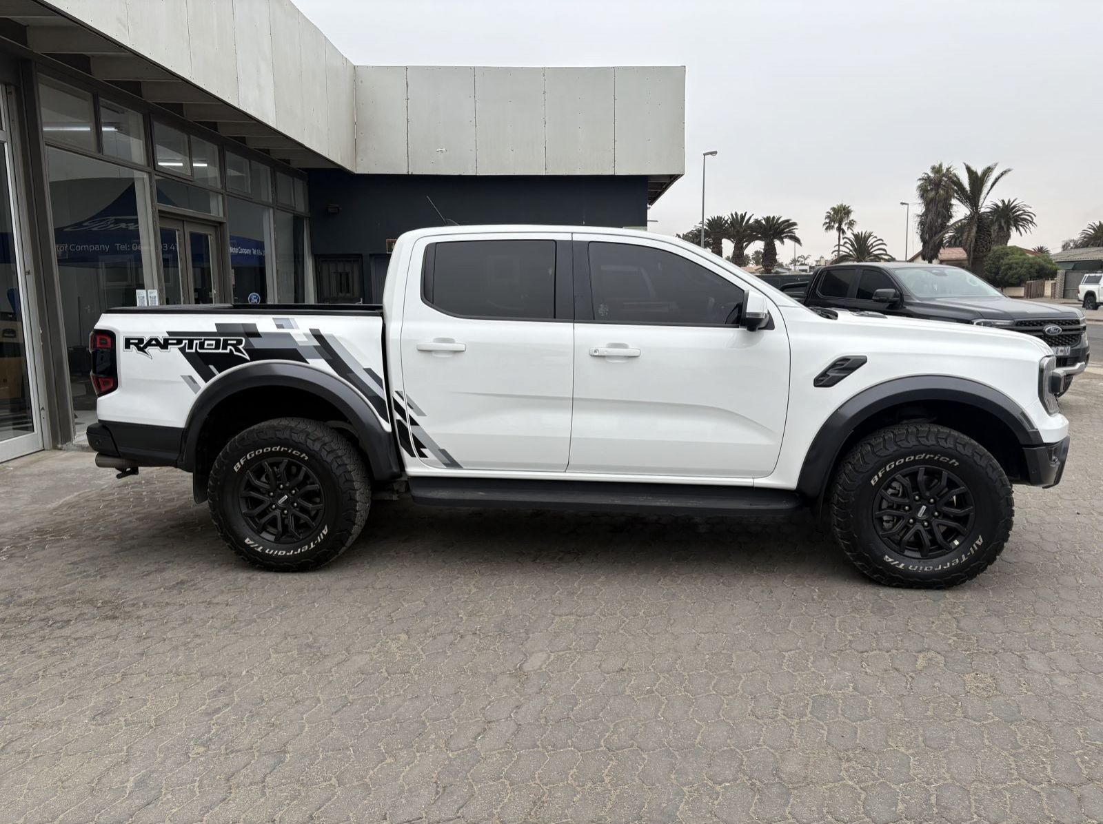2023 Ford Ford Ranger Raptor  3.0 V6  Twin -Turbo 4WD pictures