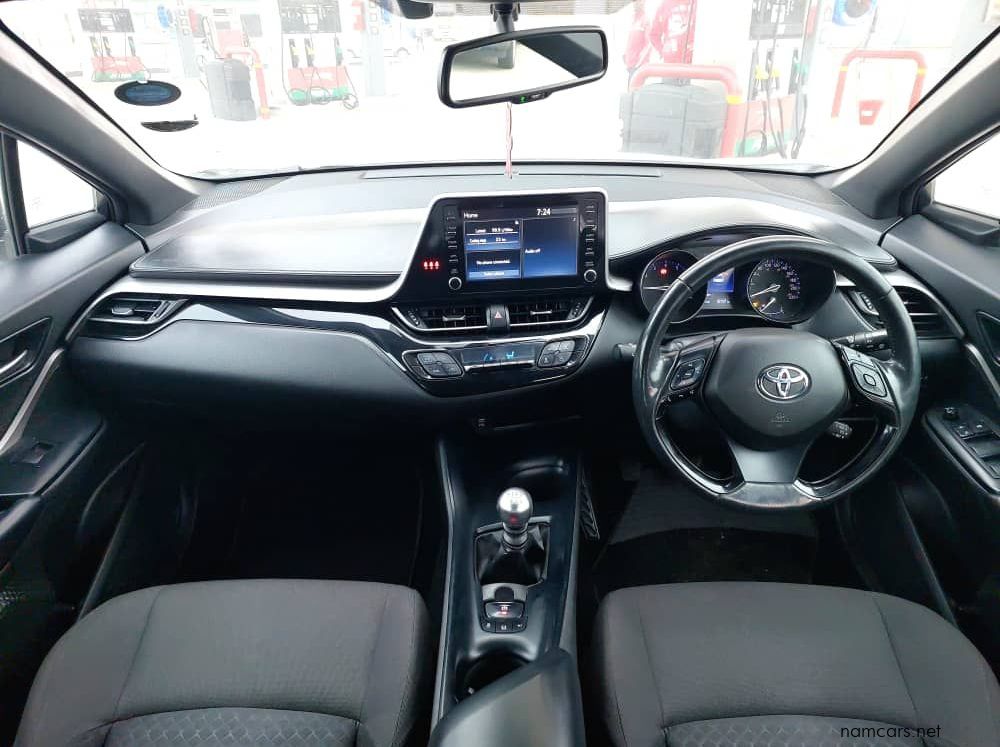 2020 Toyota Toyota C-HR 1.2 T plus MT pictures