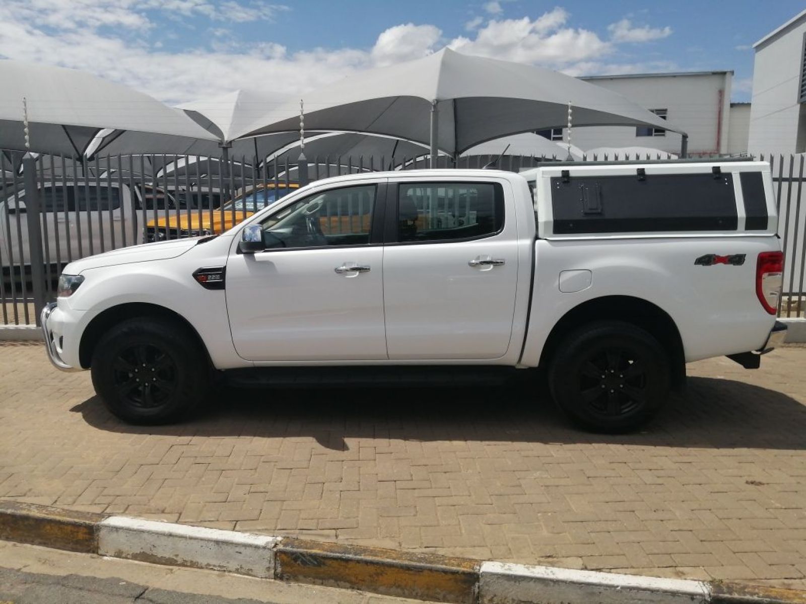 Ford RANGER 2.2TDCI XLS D/C 4X4 A/T in Namibia