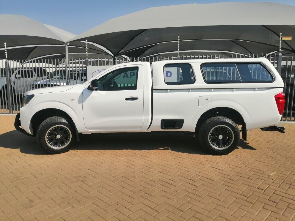 2022 Nissan NAVARA 2.5DDTI XE S/C 4X4 photo