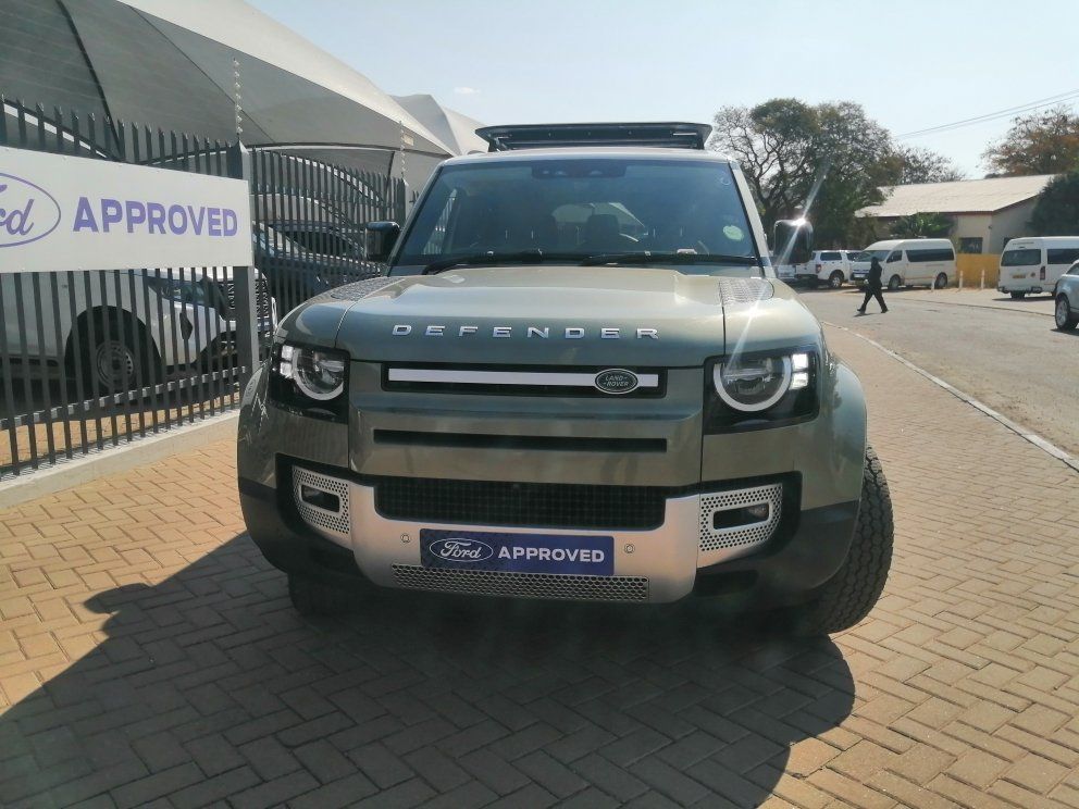 2022 Land Rover DEFENDER 110 D300 S photo