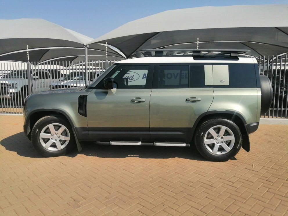2022 Land Rover DEFENDER 110 D300 S photo