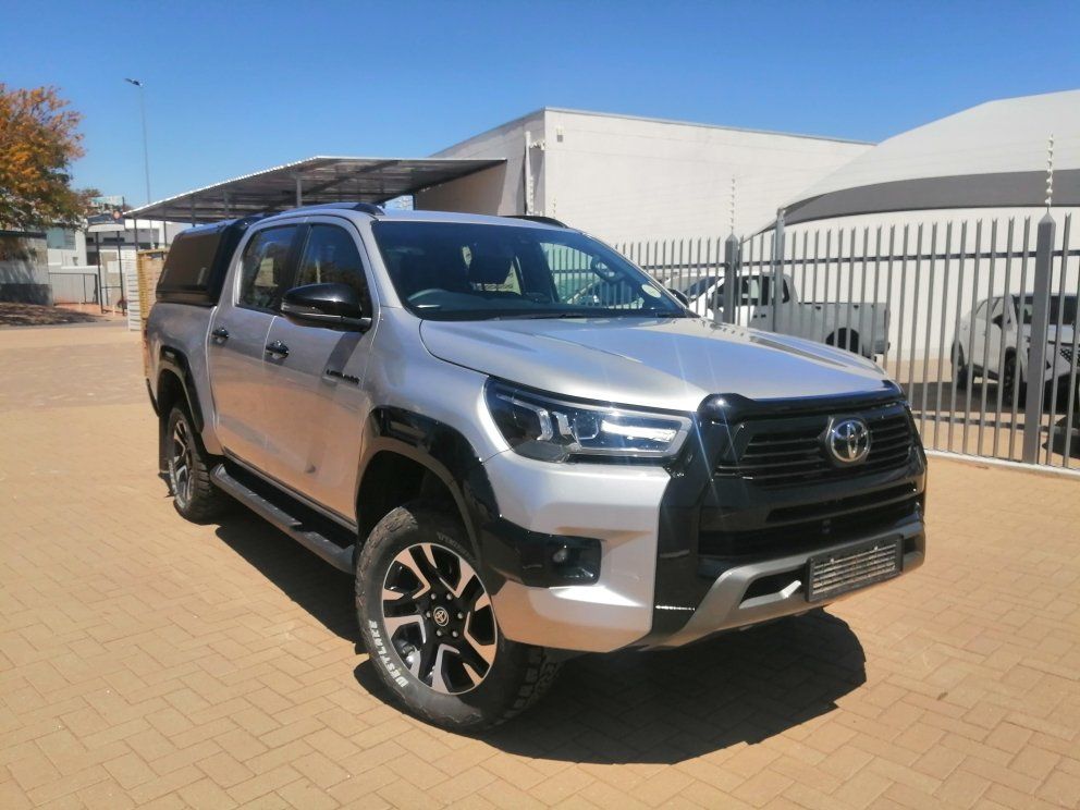 Toyota HILUX 2.8 GD-6 LEGEND 55 D/C 4X4 A/T in Namibia
