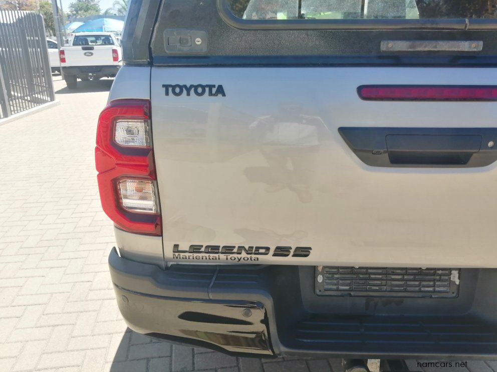 2025 Toyota HILUX 2.8 GD-6 LEGEND 55 D/C 4X4 A/T photo