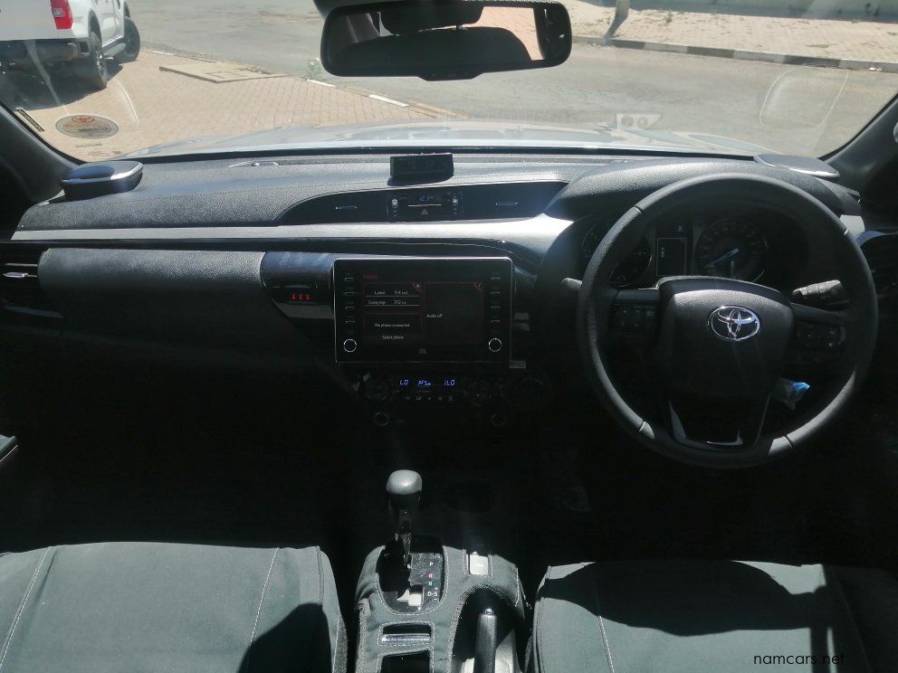 2025 Toyota HILUX 2.8 GD-6 LEGEND 55 D/C 4X4 A/T photo