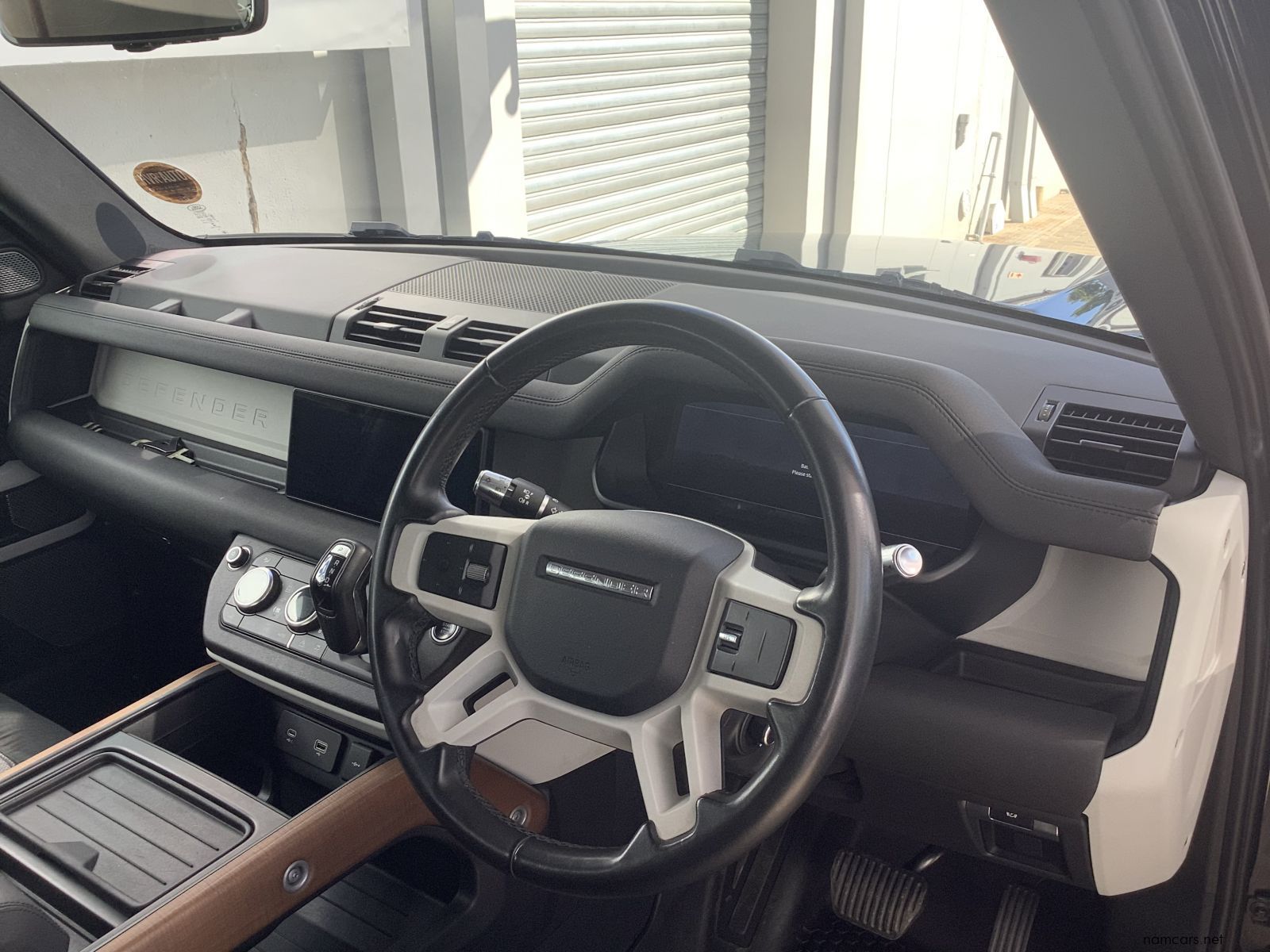 2020 Land Rover DEFENDER D240 SE 177KW photo