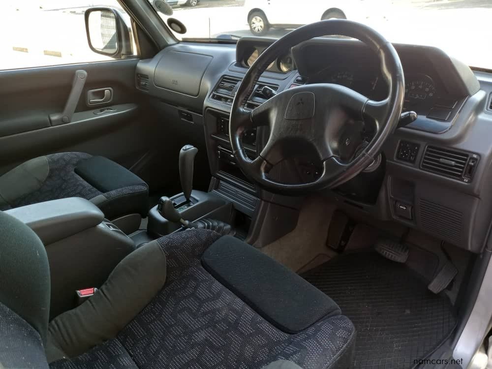 1998 Mitsubishi PAJERO 3,5 GLS photo
