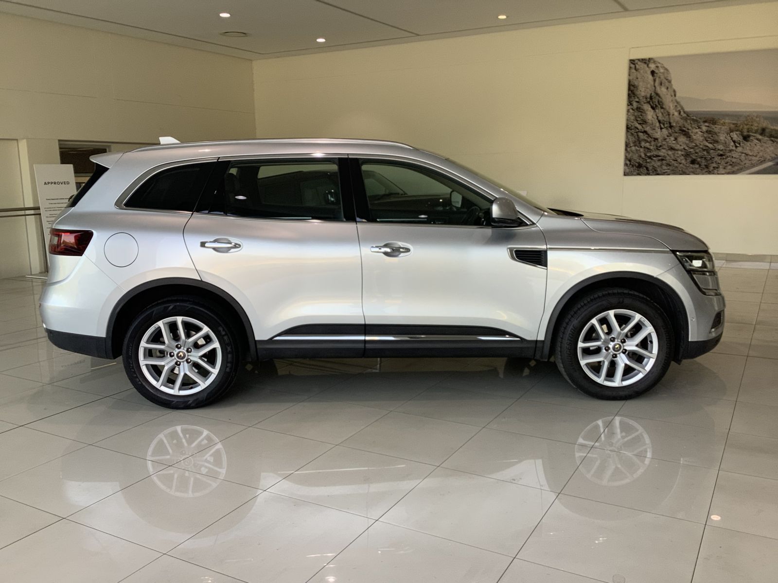 Renault KOLEOS 2.5 DYNAMIQUE CVT in Namibia