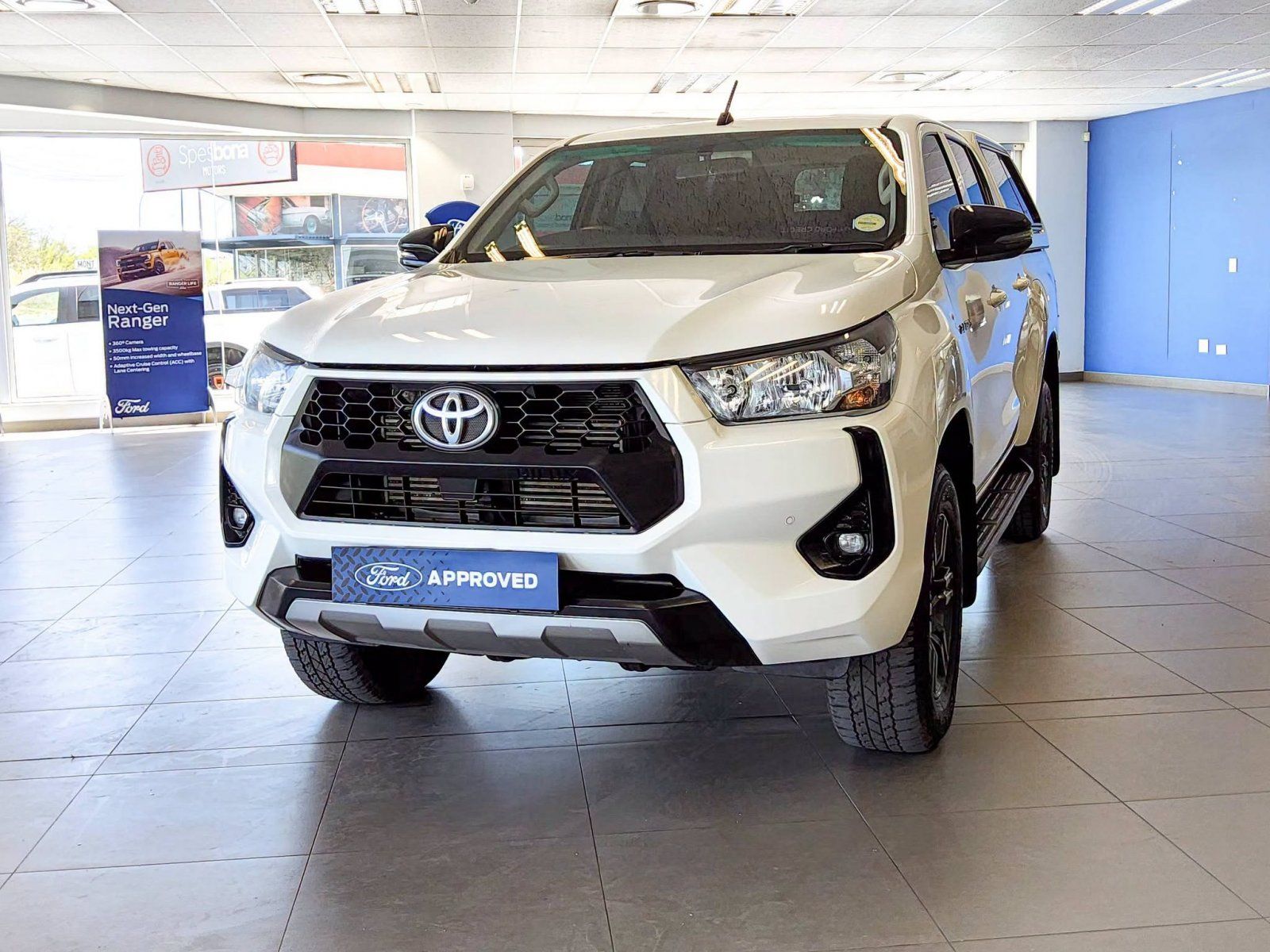 2024 Toyota HILUX 2.4 GD-6 RAIDER 4X4 A/T P/U D/C photo