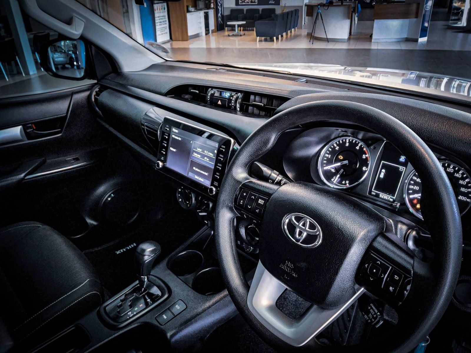 2024 Toyota HILUX 2.4 GD-6 RAIDER 4X4 A/T P/U D/C photo