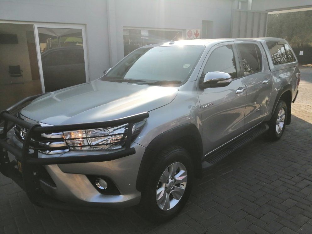 2017 Toyota HILUX 2.8 GD-6 RAIDER D/C 4X4 photo
