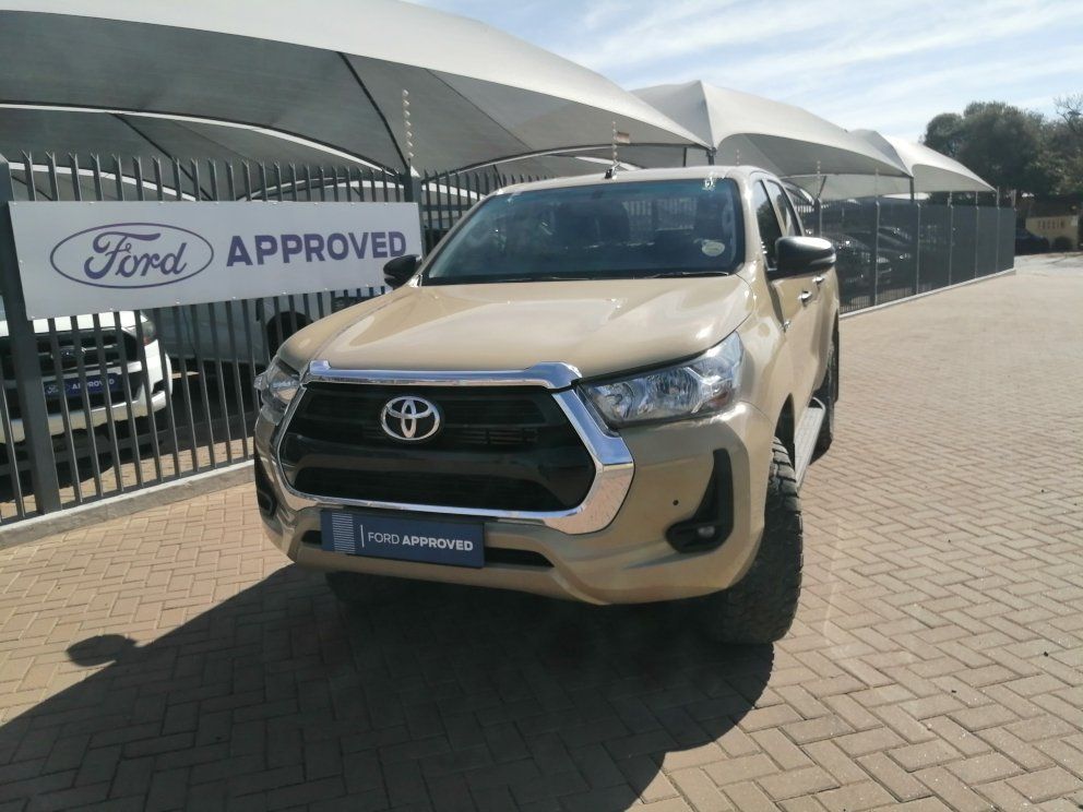 2024 Toyota HILUX 2.4 GD-6 D/C MAN 2X4 photo