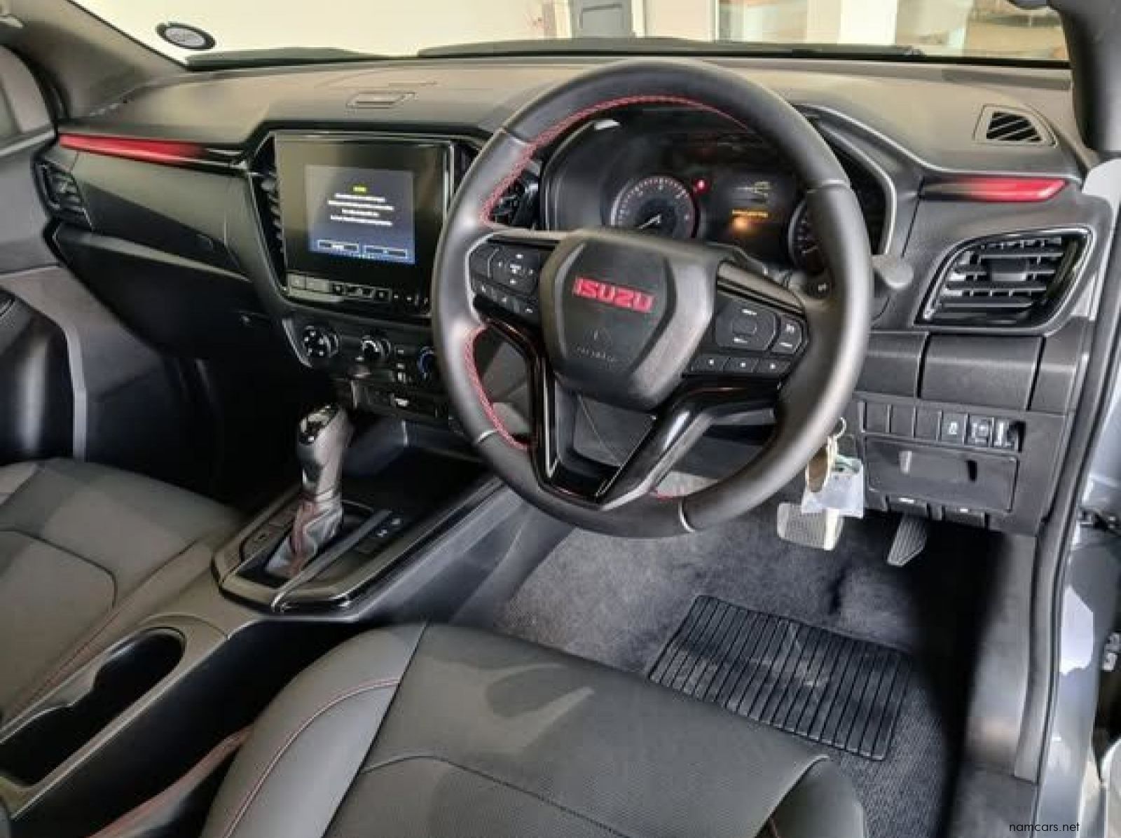 2025 Isuzu D-MAX 1.9TDI HR X-RIDER 4X4 A/T D/C pictures