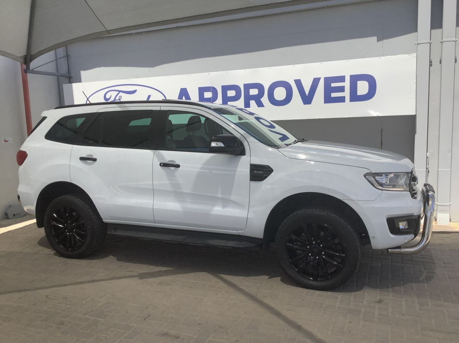 Used Ford EVEREST 20BI TDI LTD 4X4 A/T  for sale in Windhoek, Namibia
