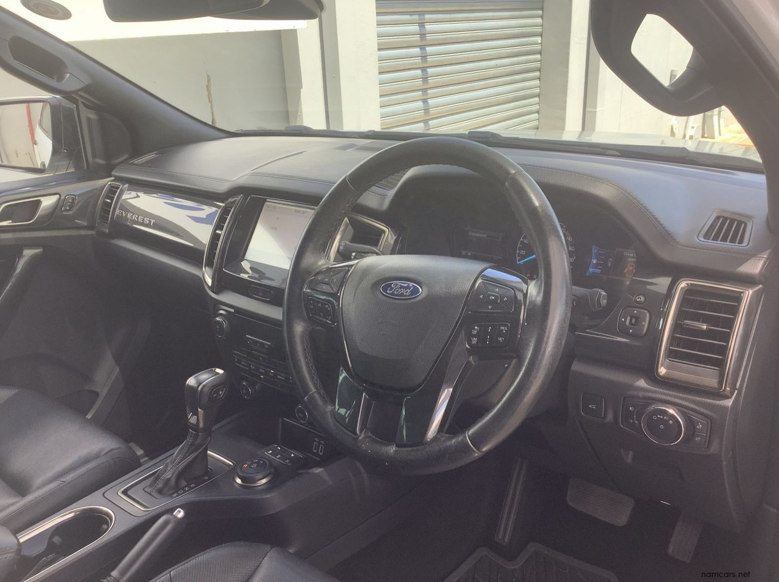 2019 Ford EVEREST 20BI TDI LTD 4X4 A/T pictures