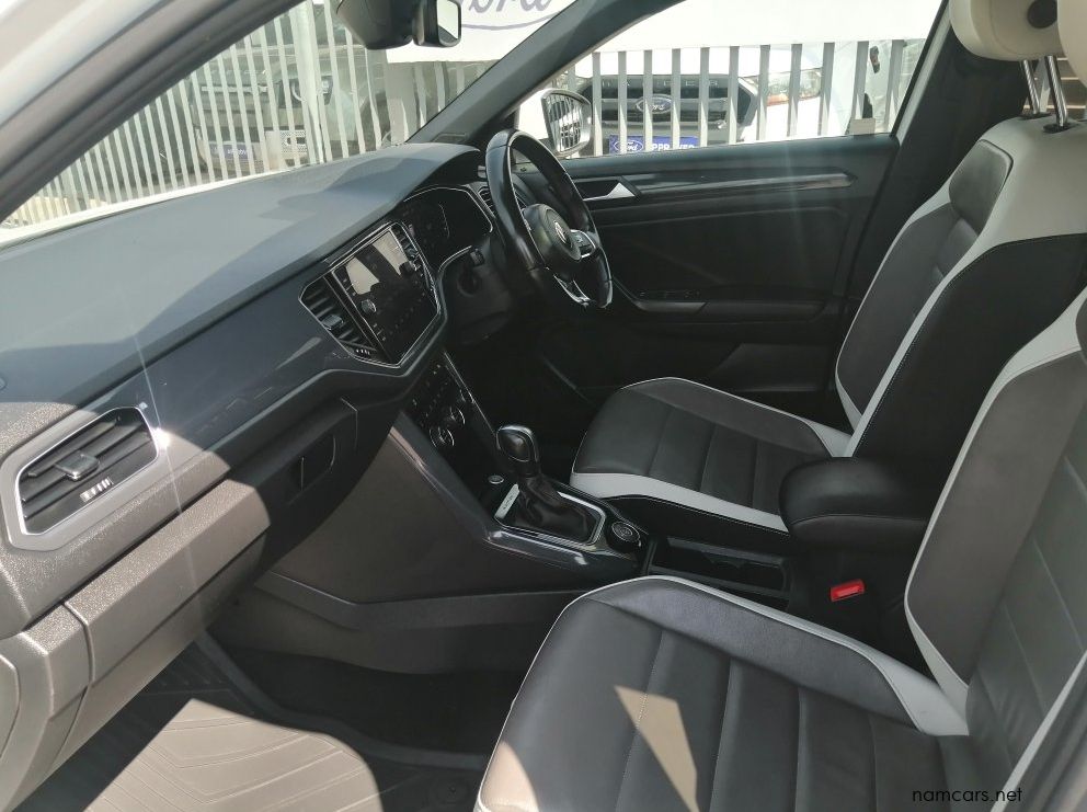 2022 Volkswagen T-ROC 2.0 TSI 4M R-LINE DSG pictures