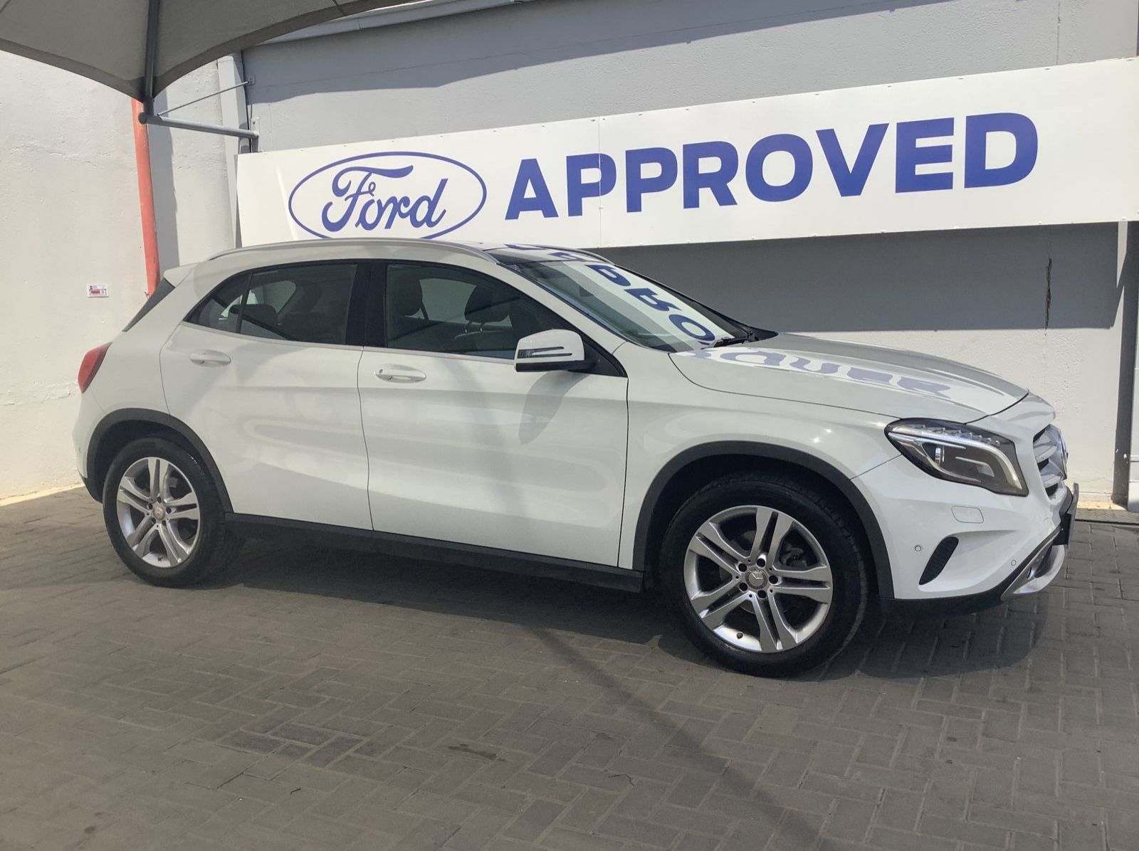Used Mercedes-Benz GLA 220CDI AT 4Mtic  for sale in Windhoek, Namibia