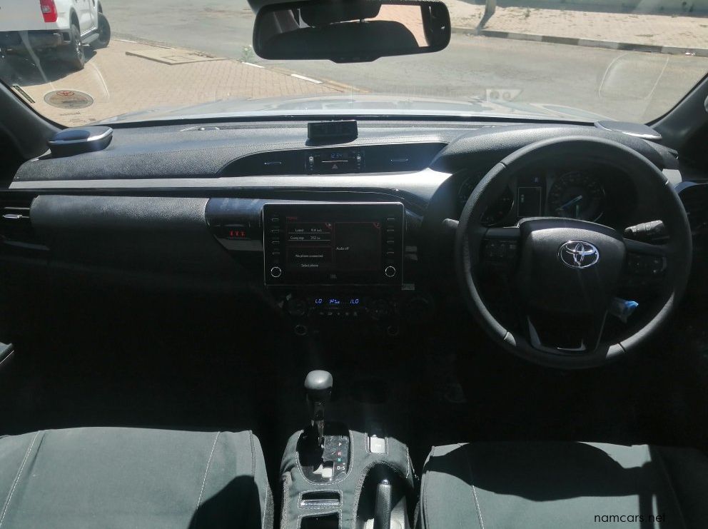 2025 Toyota HILUX 2.8 GD-6 LEGEND 55 D/C 4X4 A/T pictures