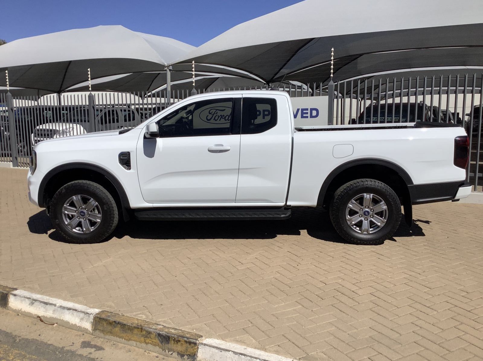 Used Ford RANGER 20D BI TURBO 4x4 SUB/CAB 10SP AT  for sale in Windhoek, Namibia