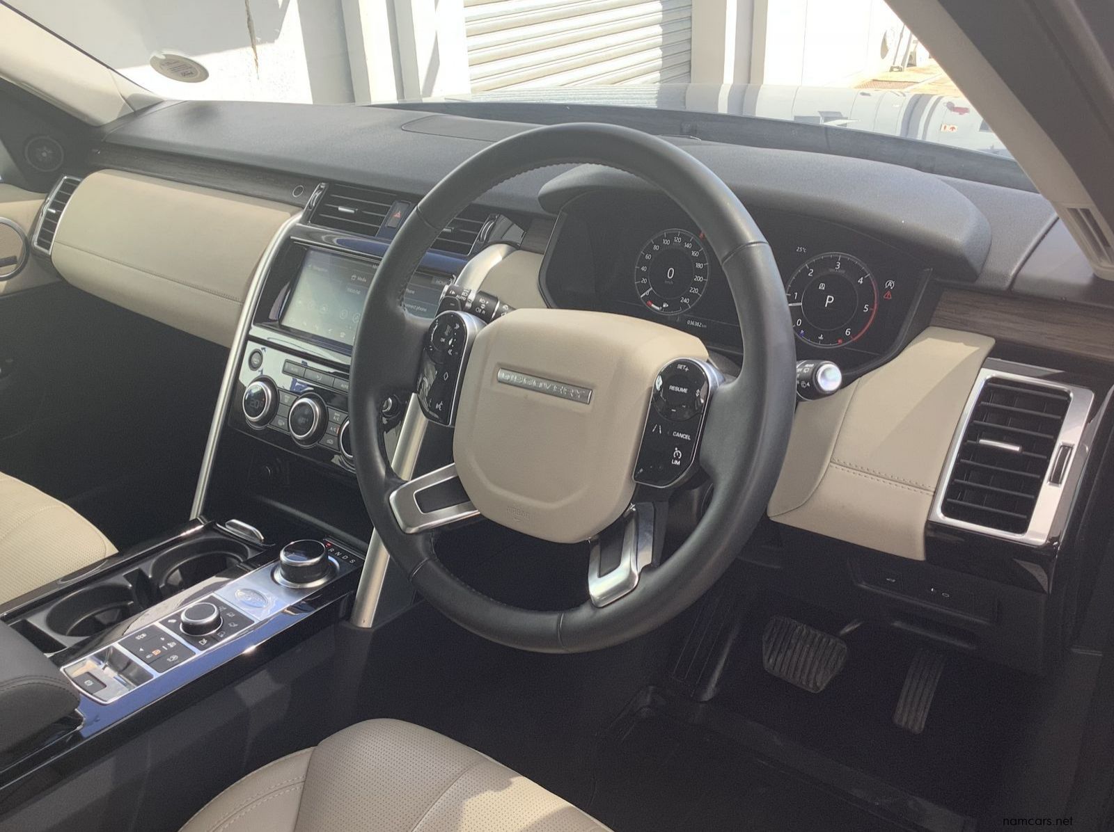 2020 Land Rover DISCOVERY  30 Td6 HSE pictures