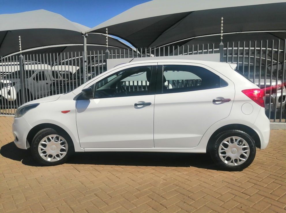 2016 Ford FIGO 1.5 AMBIENTE pictures