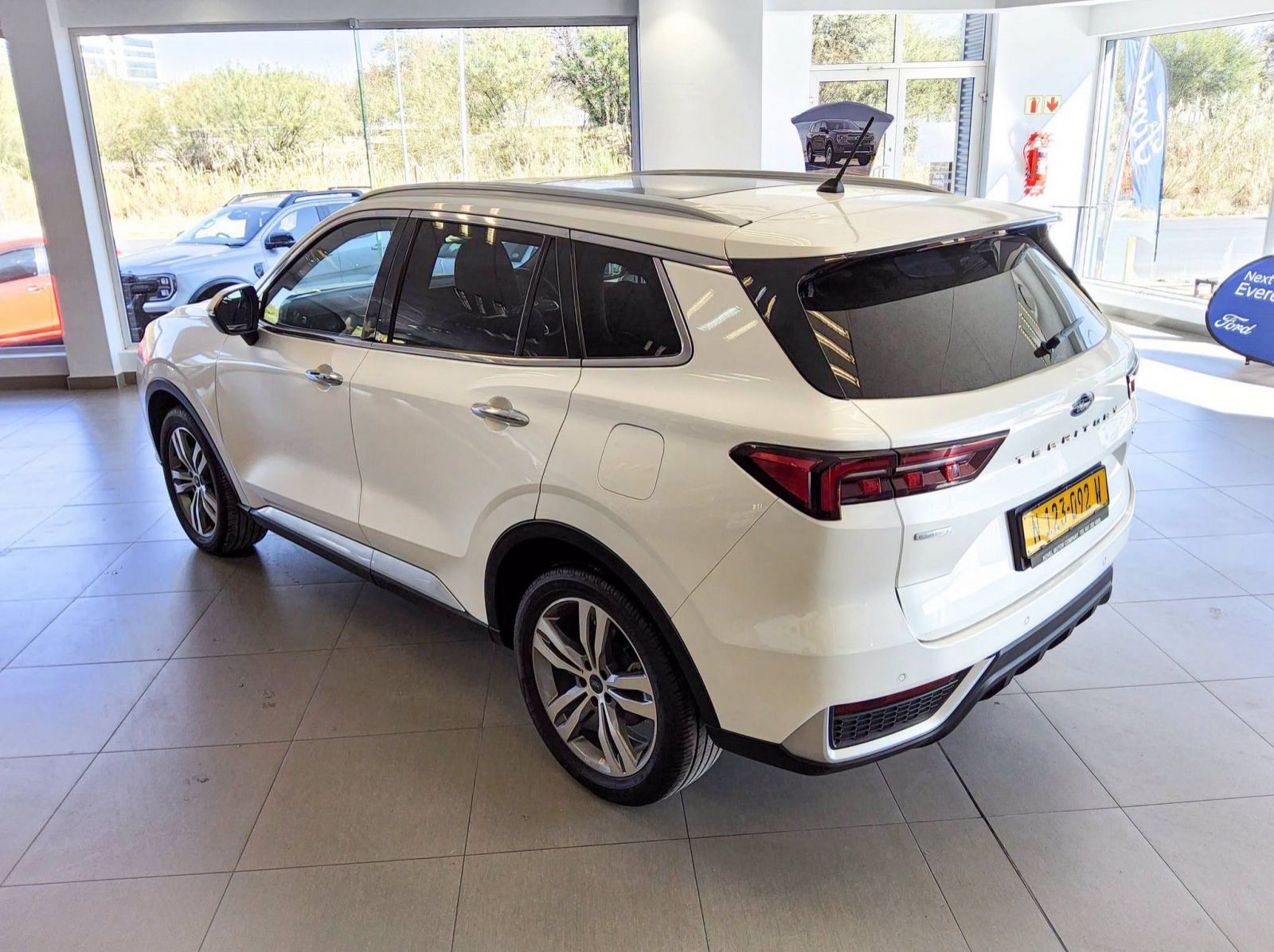 2024 Ford TERRITORY 1.8 TITANIUM pictures